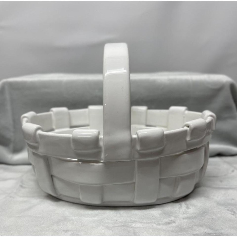 Vintage Italy White Ceramic Woven Basket Weave Oval Decorative Centerpiece Bowl